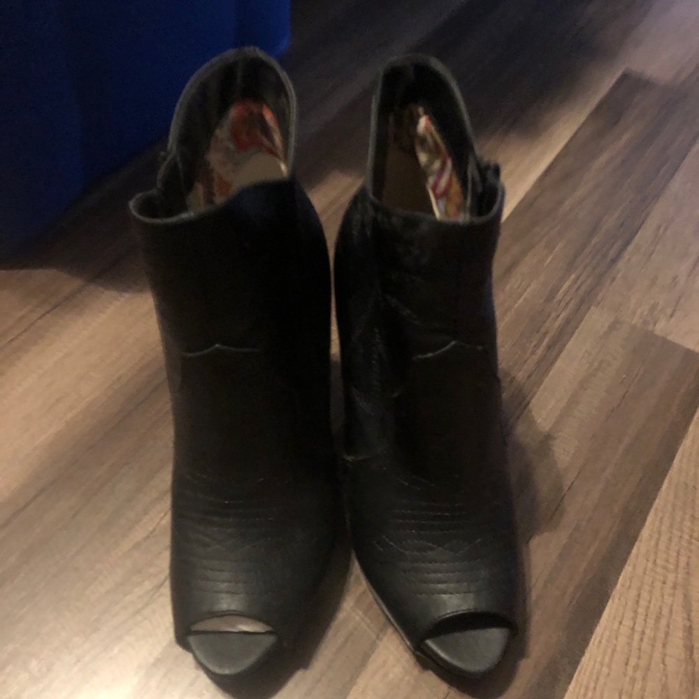 Miranda Lambert boots